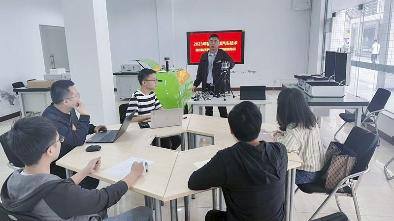 叉车培训，职场晋升的加速器